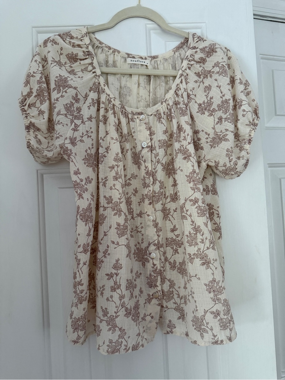 Neuflora Button-Front Floral Print Blouse Top
